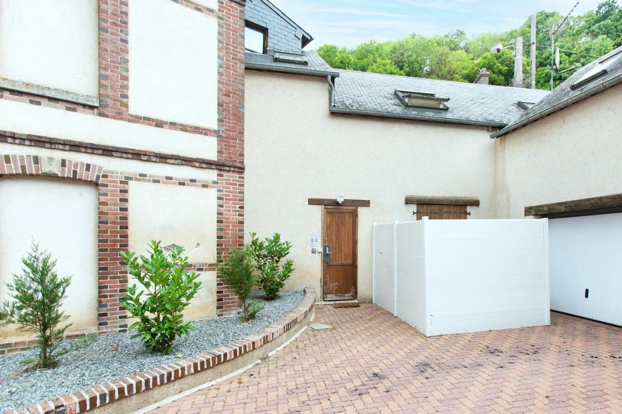La Petite Terrasse - Appartement Spacieux 브리온느 외부 사진